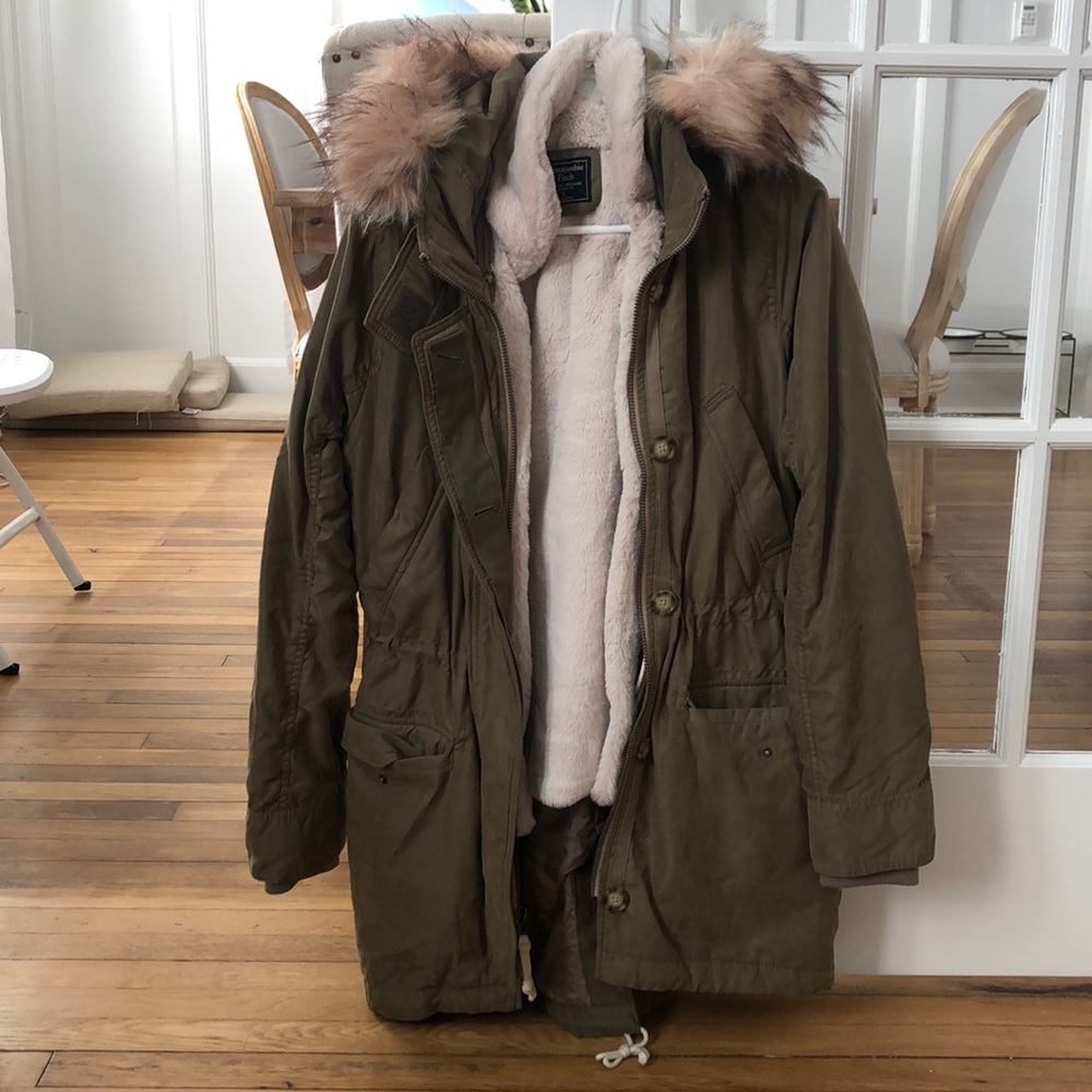 Abercrombie and Fitch 3-in-1 sz small olive green